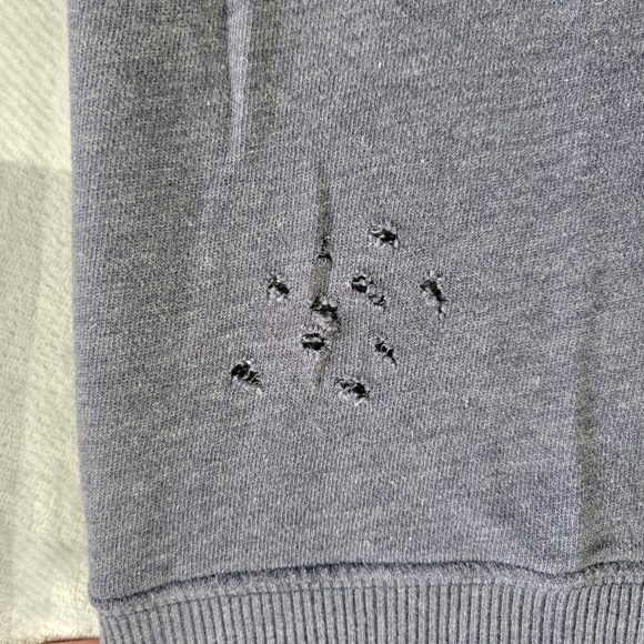 Hollister Women's Relaxed Fit Distressed Blue Crew Neck Sweatshirt Size Medium - Picture 6 of 11